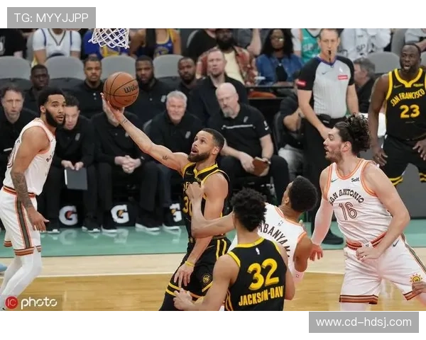 库里轰46分勇士末节强势逆袭文班亚马三双难阻马刺终局仍憾负